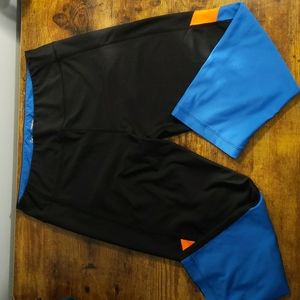 Under Armour heat gear compression crop legging